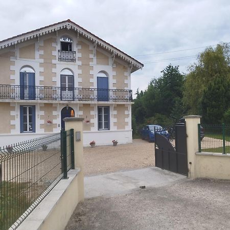 Montendre Montplaisir Bed & Breakfast エクステリア 写真