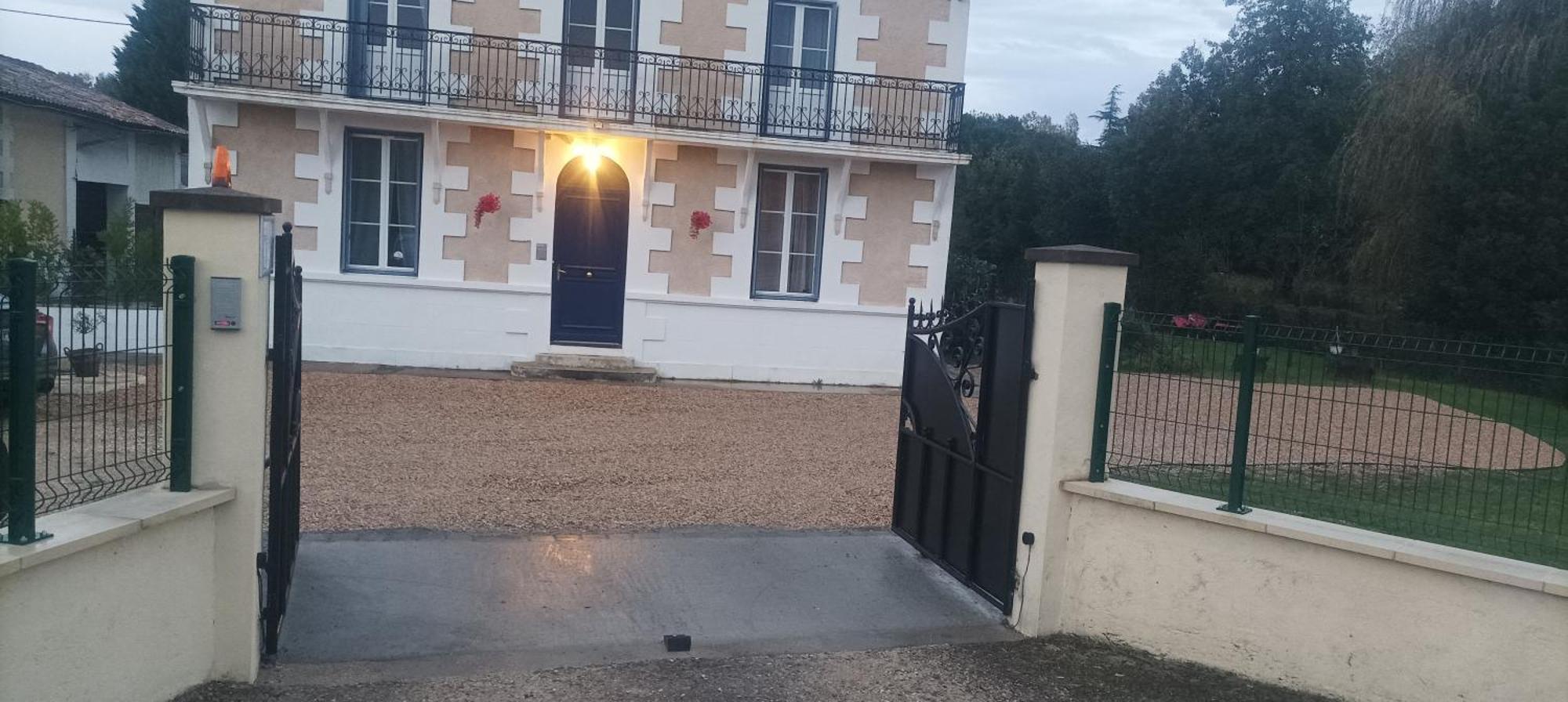 Montendre Montplaisir Bed & Breakfast エクステリア 写真