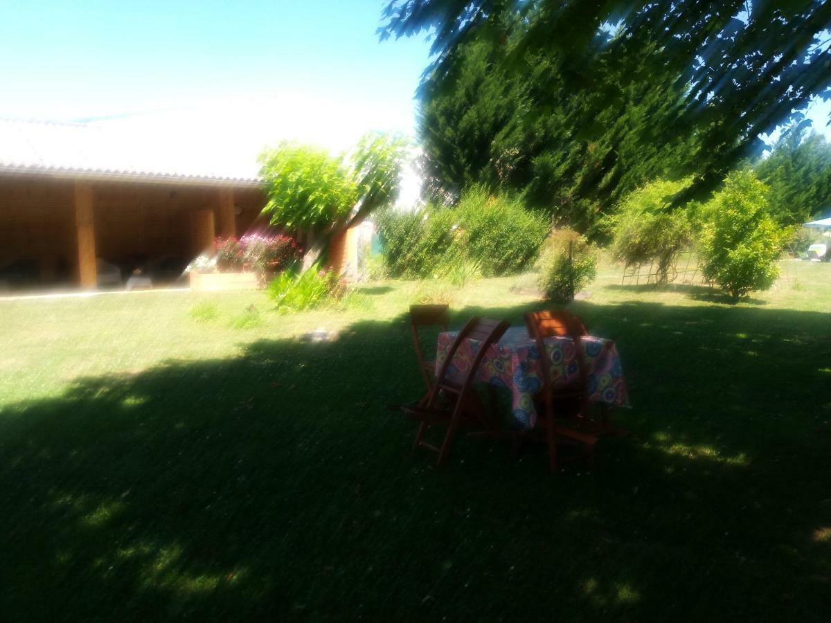 Montendre Montplaisir Bed & Breakfast エクステリア 写真